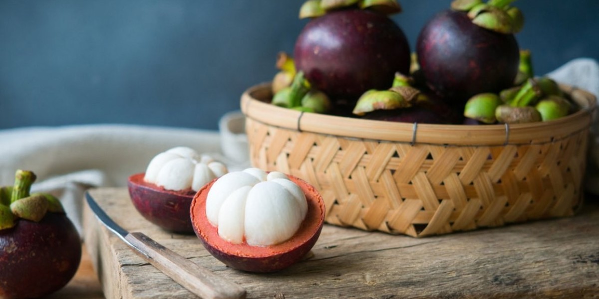 Tropical Fruits in Sri Lanka